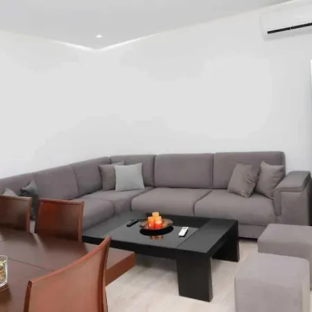 Vaip House *